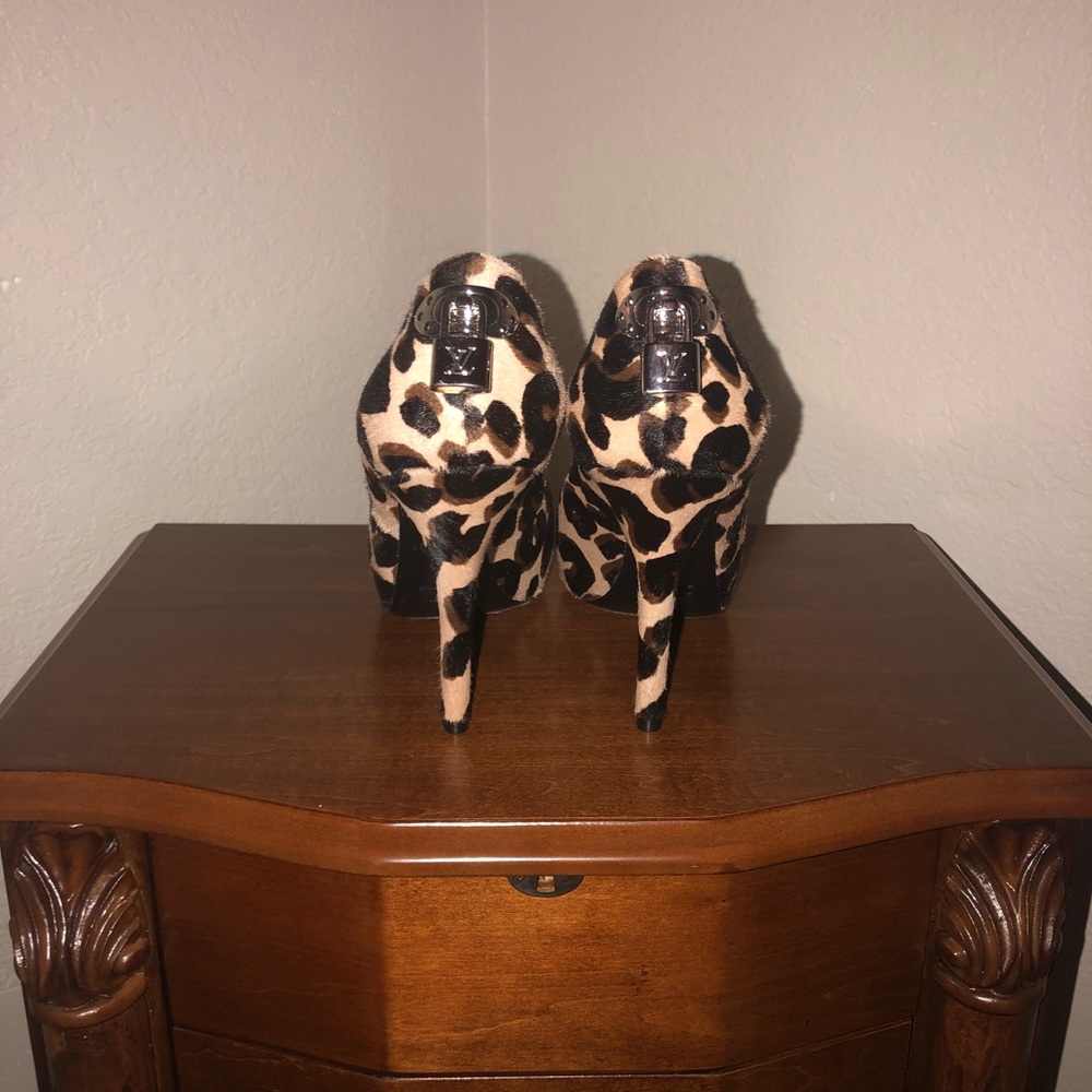 Louis Vouitton oh really pumps!!! - Picture 2 of 4